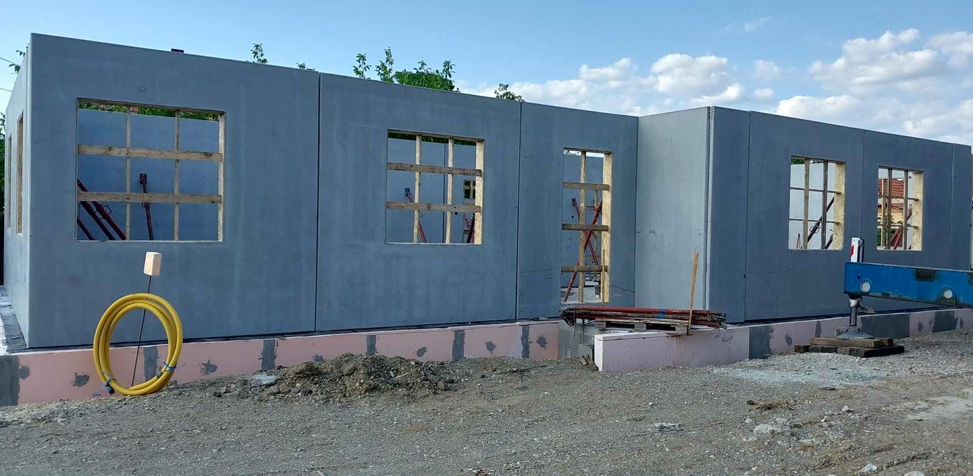 Előregyártott panel ház